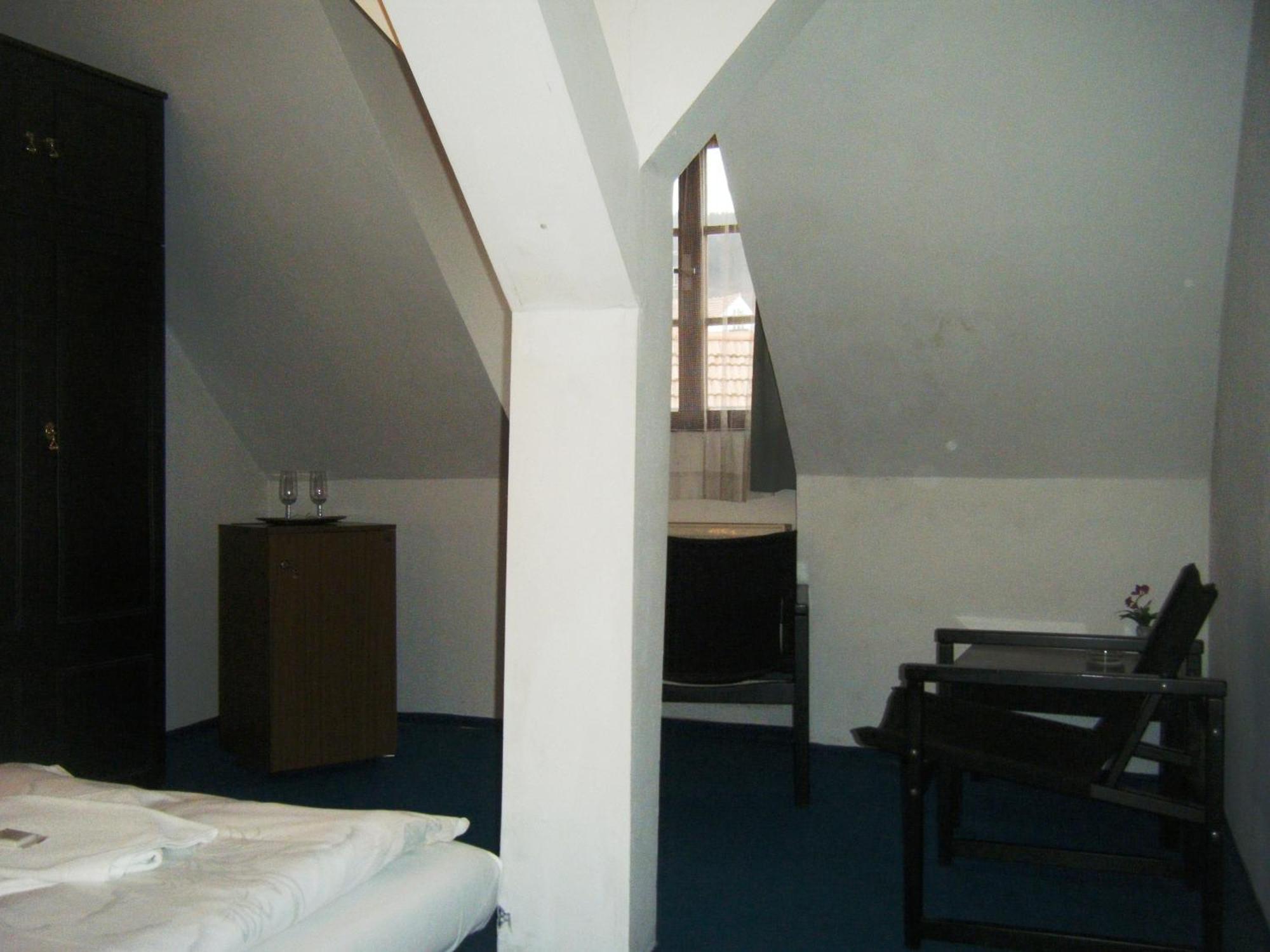פרכאטיצ'ה Hotel Parkan חדר תמונה