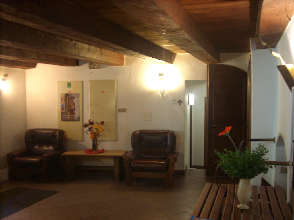 פרכאטיצ'ה Hotel Parkan מראה חיצוני תמונה